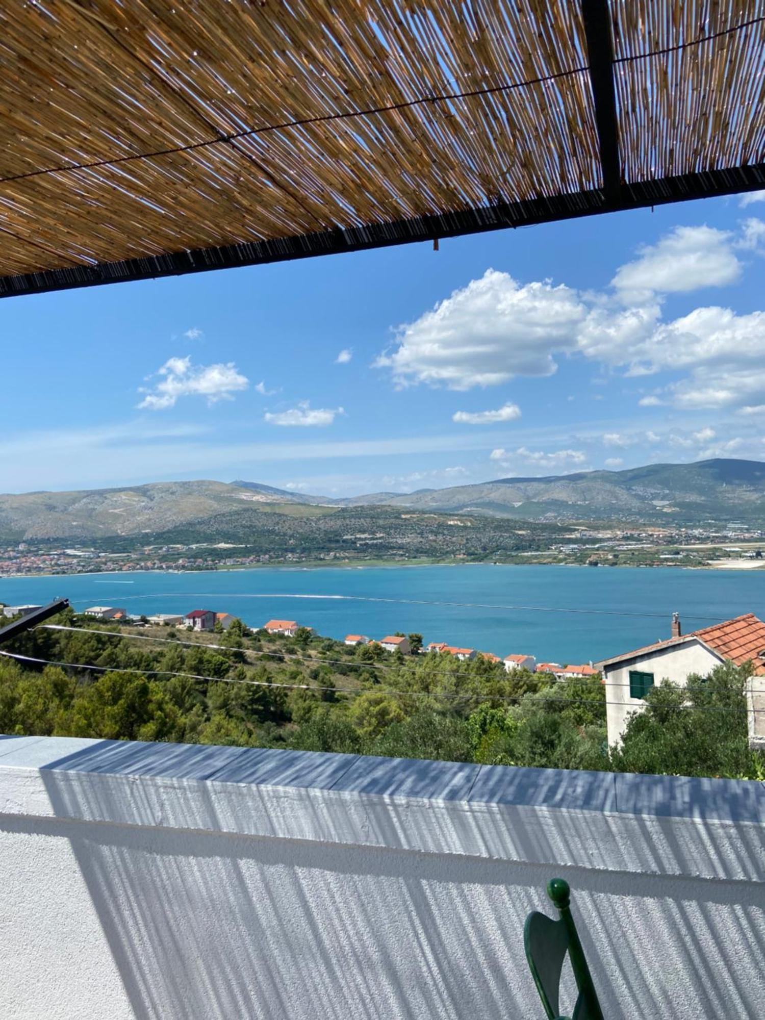 Вилла Family House Ljubica Трогир Экстерьер фото